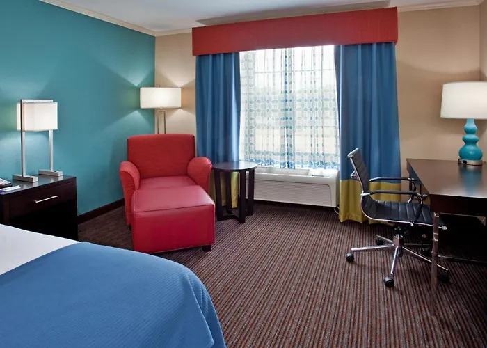 Holiday Inn Express Hotel & Suites North Kansas City By Ihg