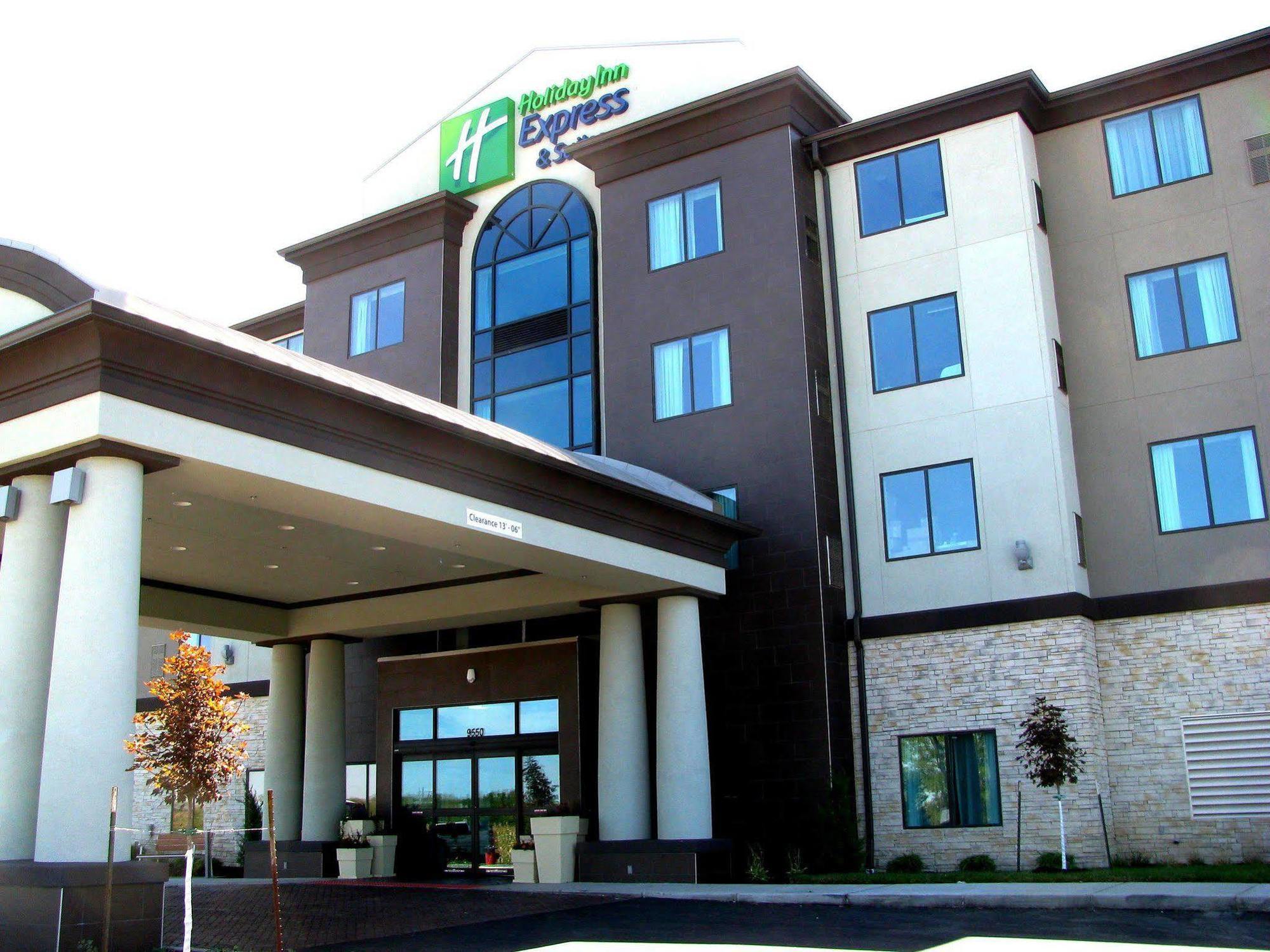 Hotel Express & North Kansas By Ihg Kansas City