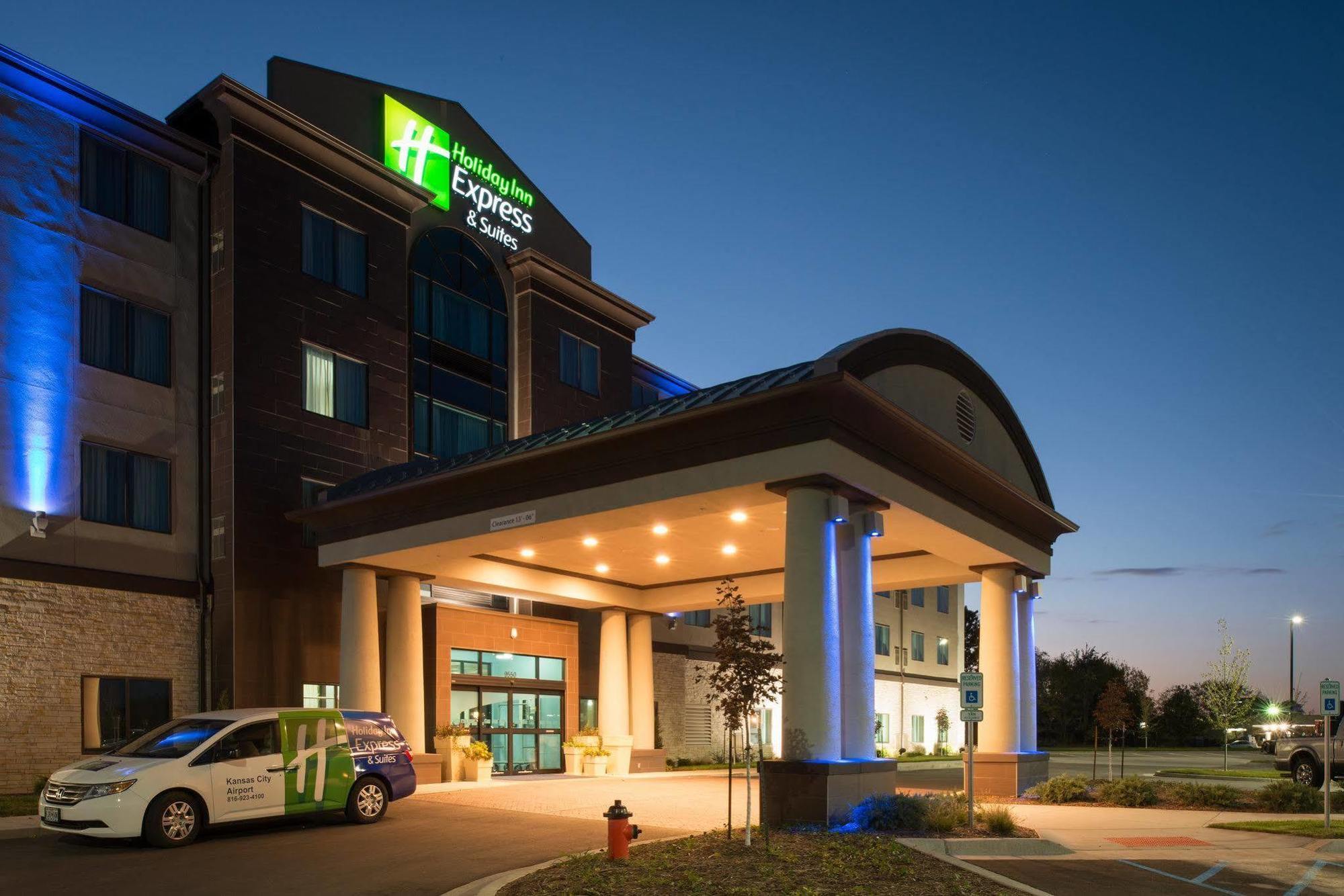 Express & North Kansas By Ihg Hotel