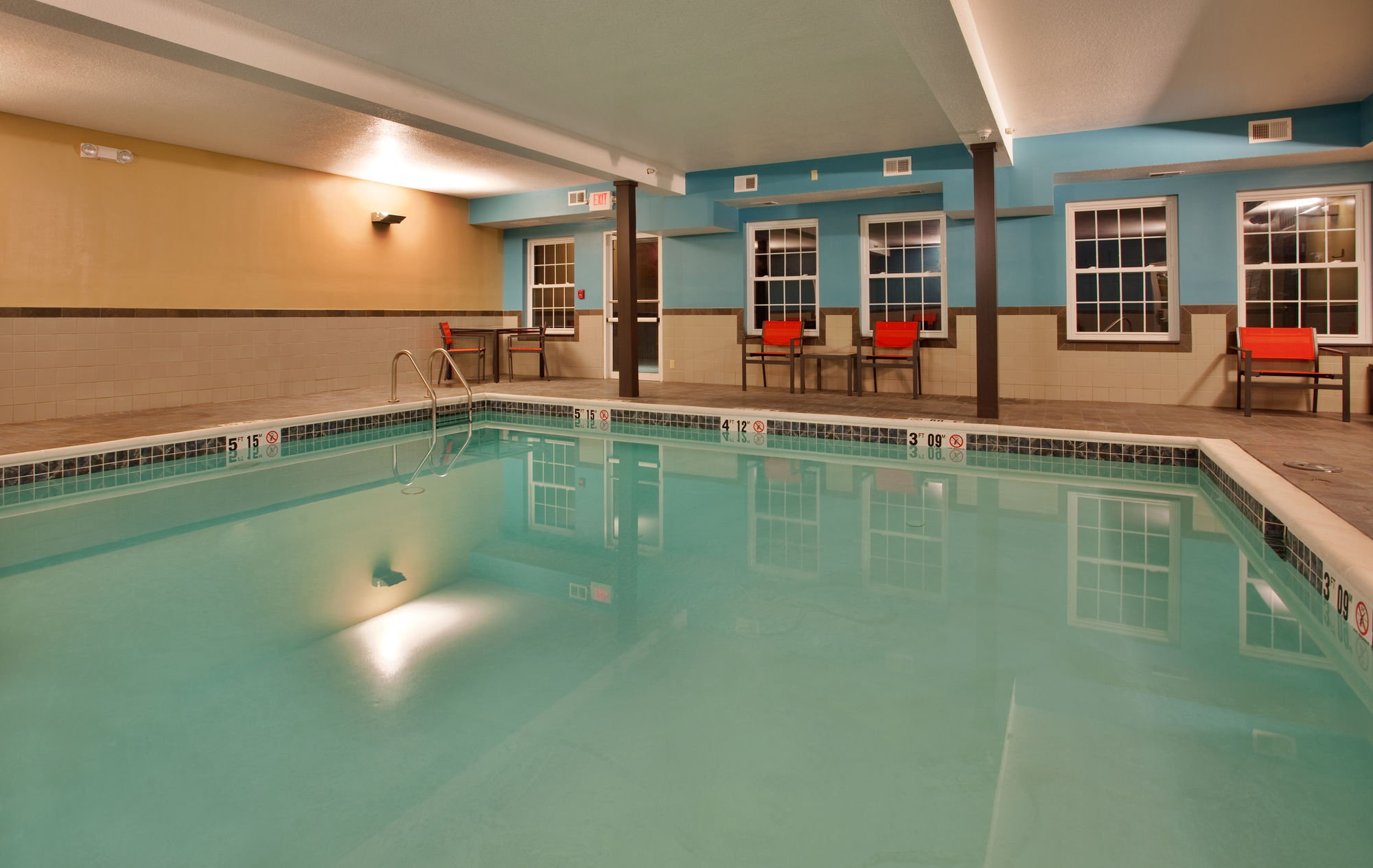 Hotel Express & North Kansas By Ihg 2*