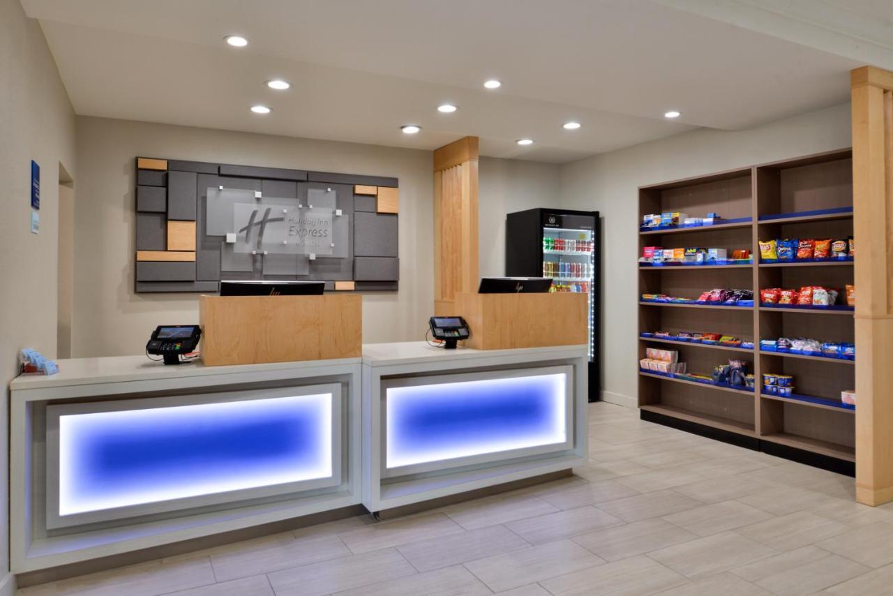Express & North Kansas By Ihg 2*