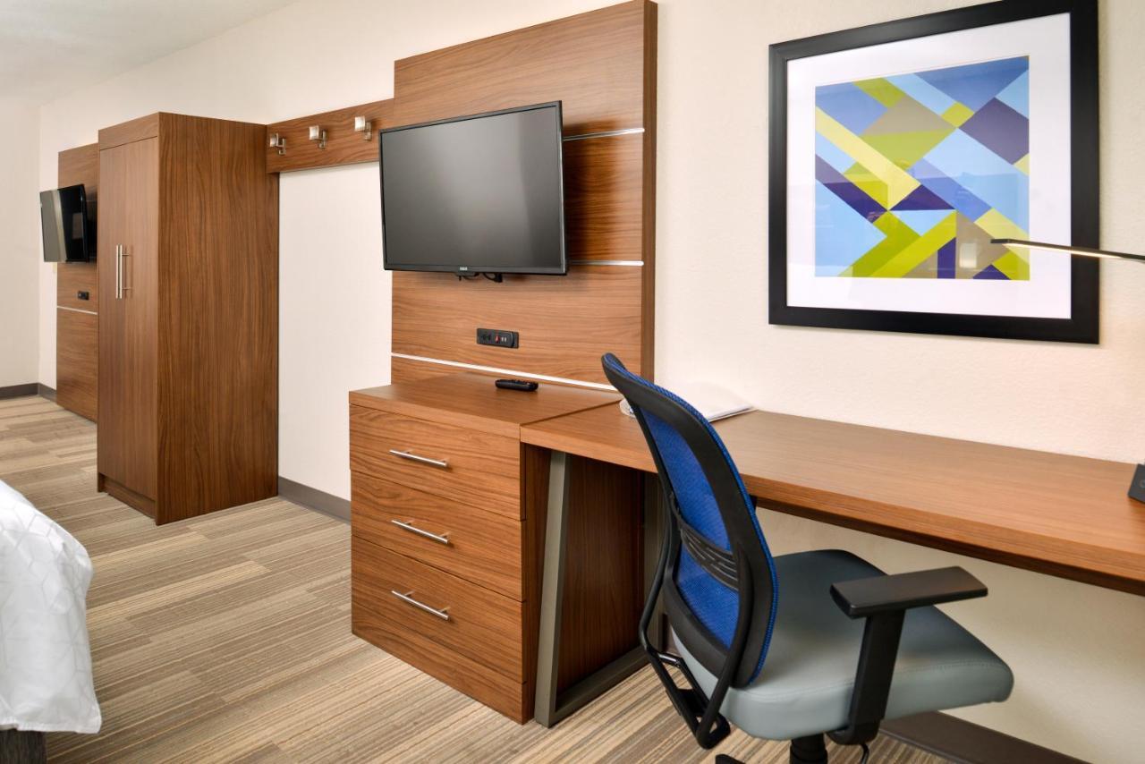 Express & North Kansas By Ihg